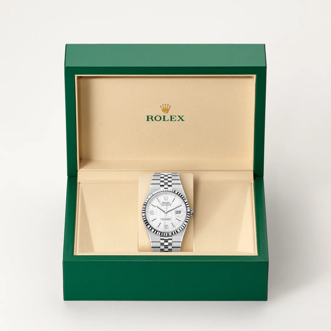 Rolex Land-Dweller 40腕錶白色黃金鋼(蠔式鋼與白色黃金的組合)款,M127334-0001 - 永新鐘錶