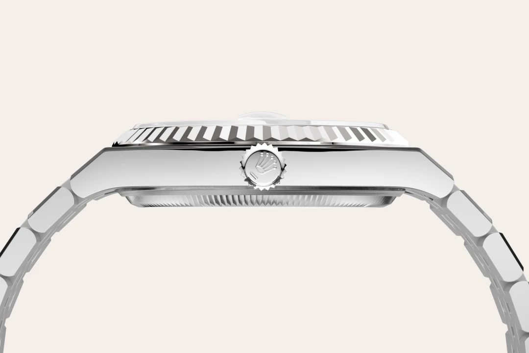 白色黃金鋼 - 永新鐘錶