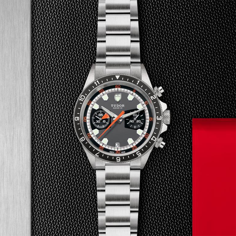 TUDOR Heritage Chrono slide 1