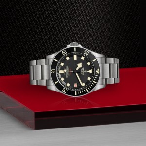 Pelagos LHD thumb 1