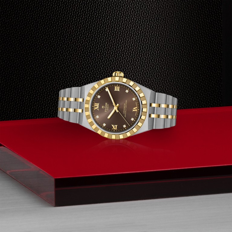 TUDOR Royal slide 1