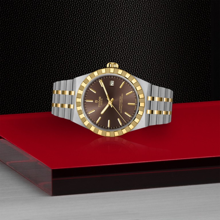 TUDOR Royal slide 1
