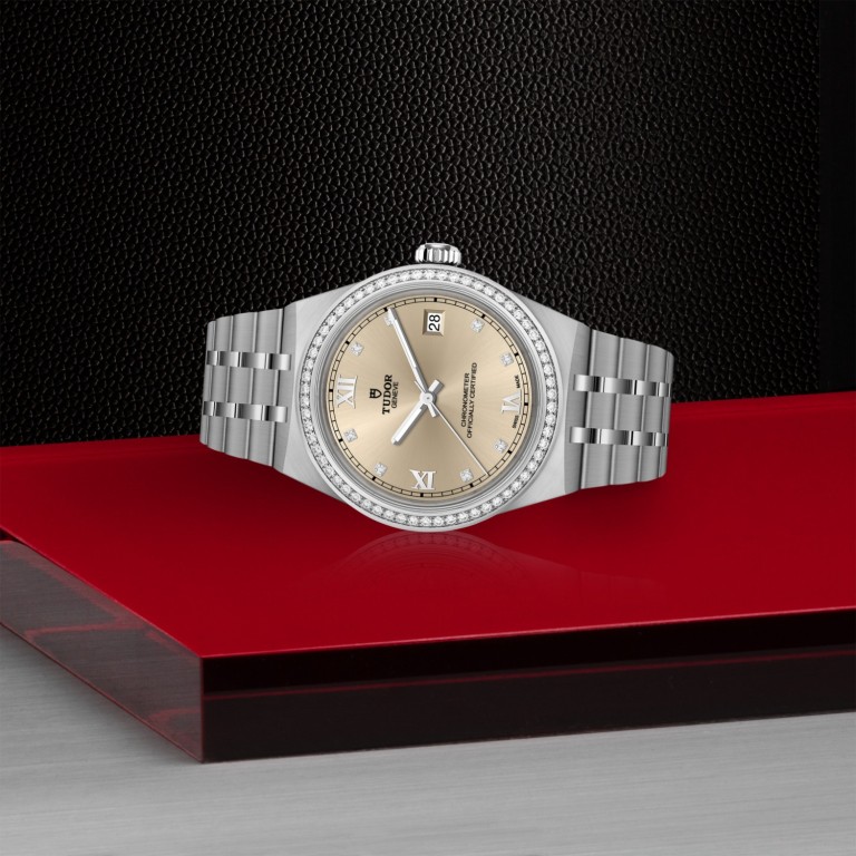 TUDOR Royal slide 1