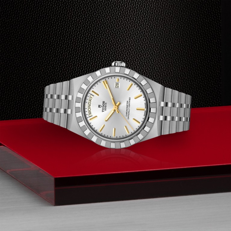 TUDOR Royal slide 1