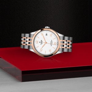 TUDOR 1926 thumb 1