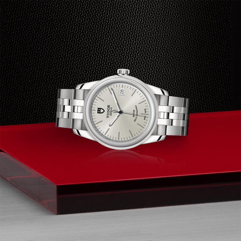 TUDOR Glamour Date slide 1