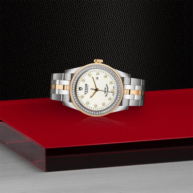 TUDOR Glamour Date slide 1