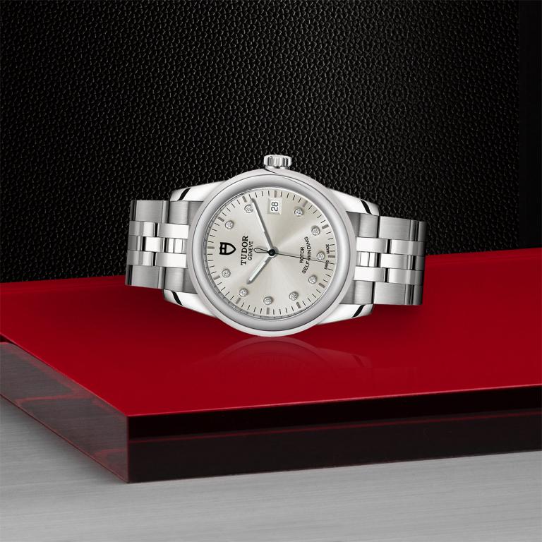 TUDOR Glamour Date slide 1