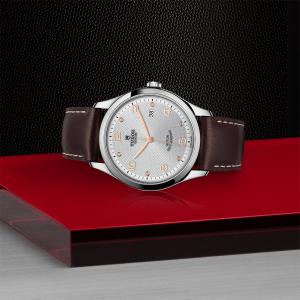 TUDOR 1926 thumb 1