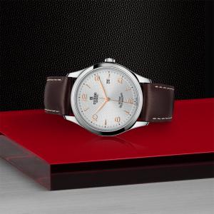 TUDOR 1926 thumb 1