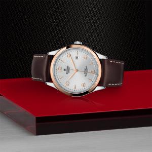TUDOR 1926 thumb 1