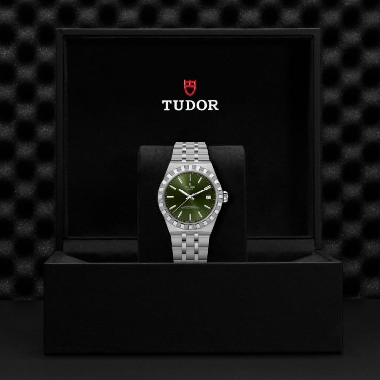 TUDOR Royal slide 1