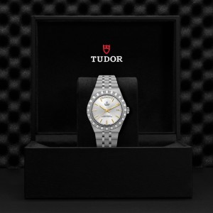 TUDOR Royal thumb 1