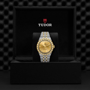 TUDOR Royal thumb 1