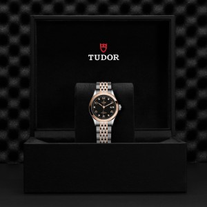 TUDOR 1926 thumb 1