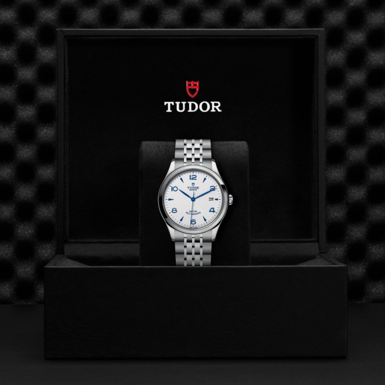 TUDOR 1926 slide 1