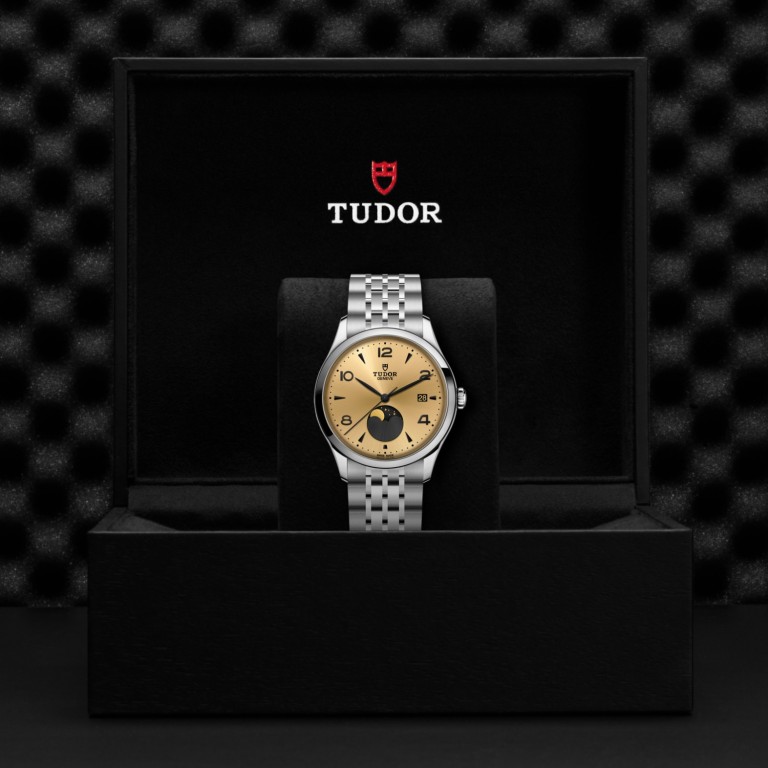 TUDOR 1926 Luna slide 1
