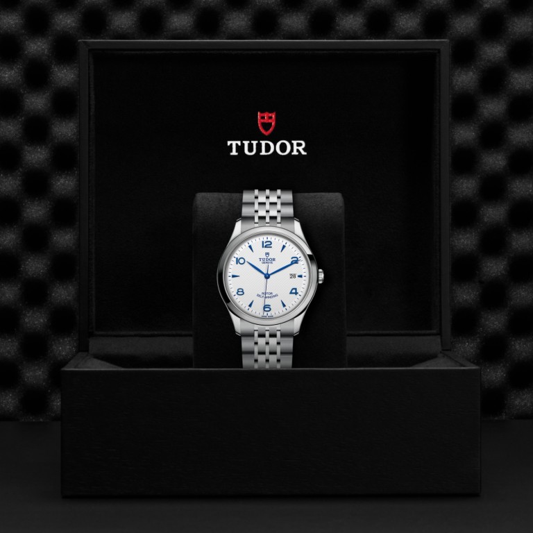 TUDOR 1926 slide 1