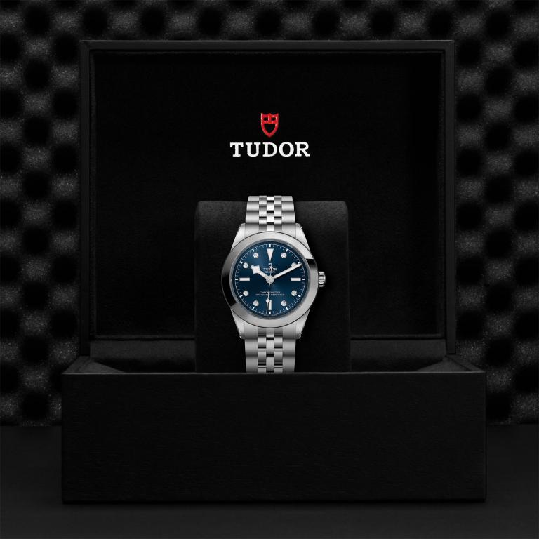 TUDOR Black Bay 39 slide 1