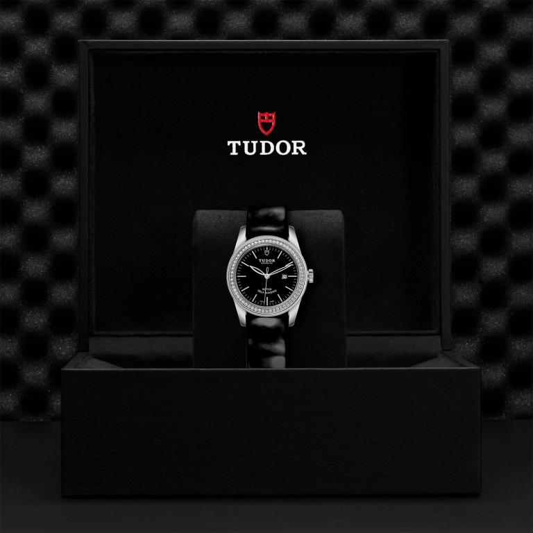 TUDOR Glamour Date slide 1