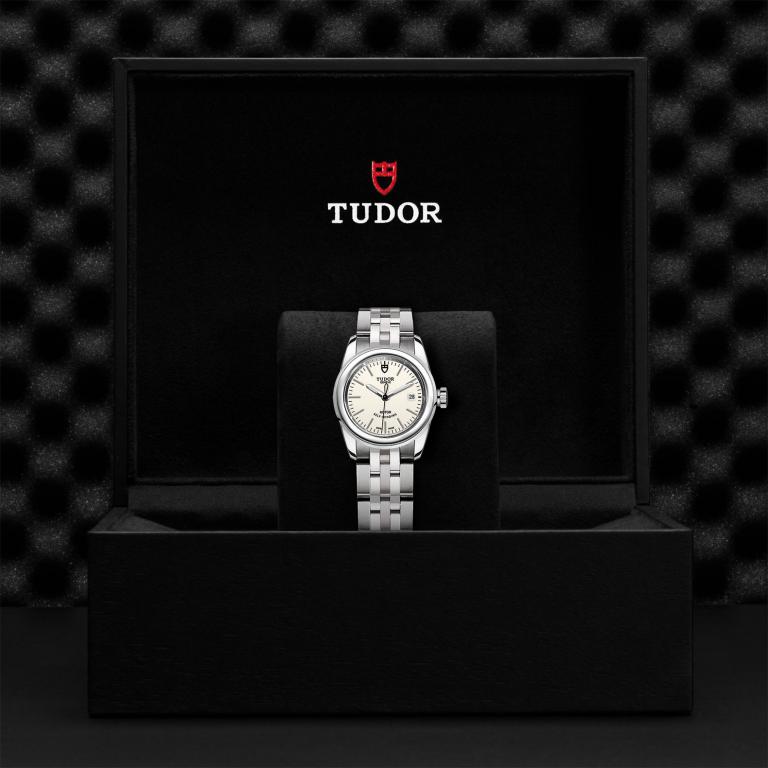 TUDOR Glamour Date slide 1