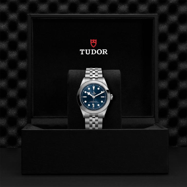 TUDOR Black Bay 39 slide 1