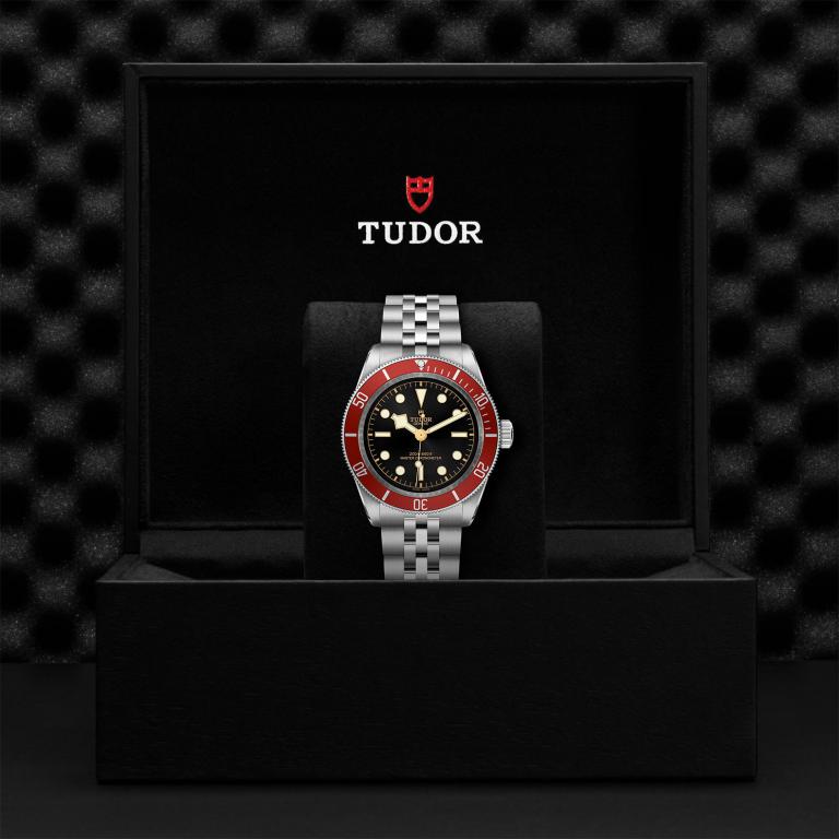 TUDOR Black Bay slide 1