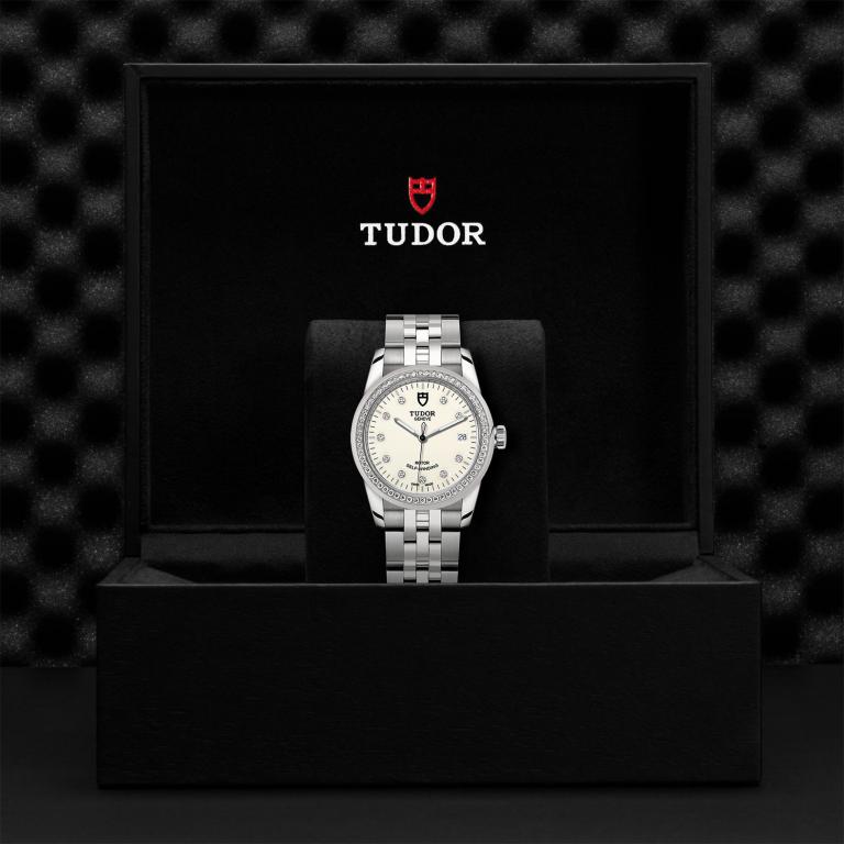TUDOR Glamour Date slide 1