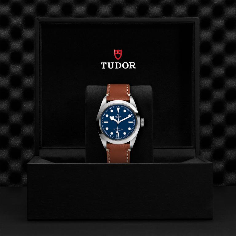 TUDOR Black Bay 41 slide 1