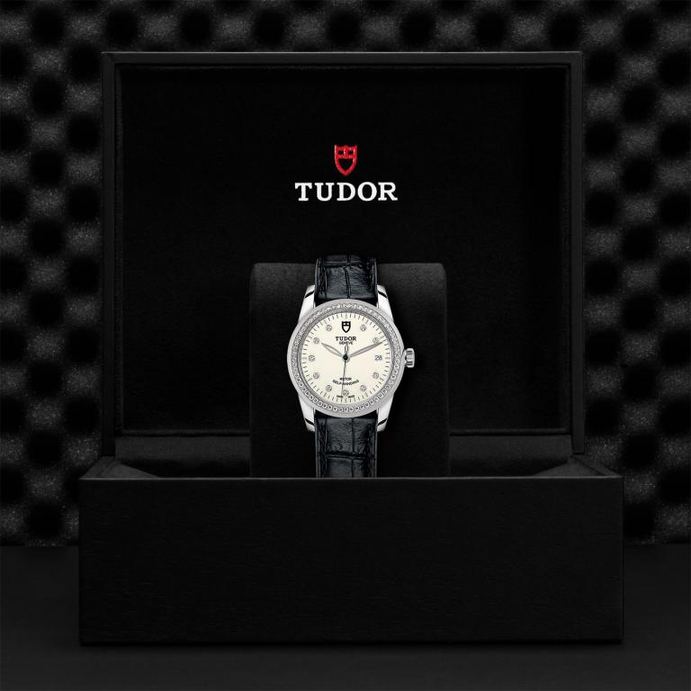 TUDOR Glamour Date slide 1