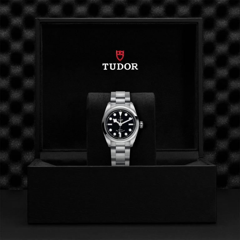 TUDOR Black Bay 32 slide 1