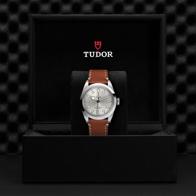 TUDOR Black Bay 41 slide 1
