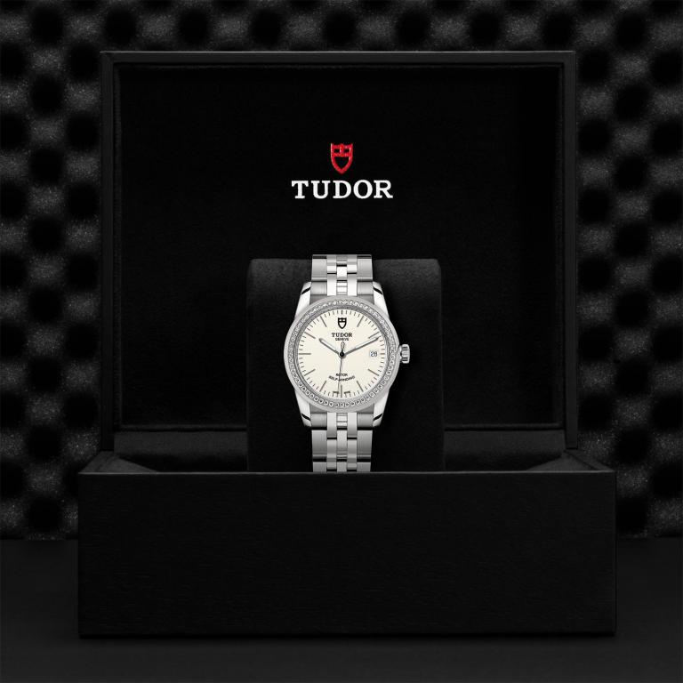 TUDOR Glamour Date slide 1