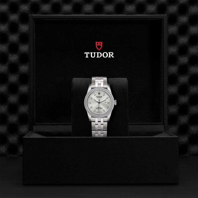 TUDOR Glamour Date slide 1
