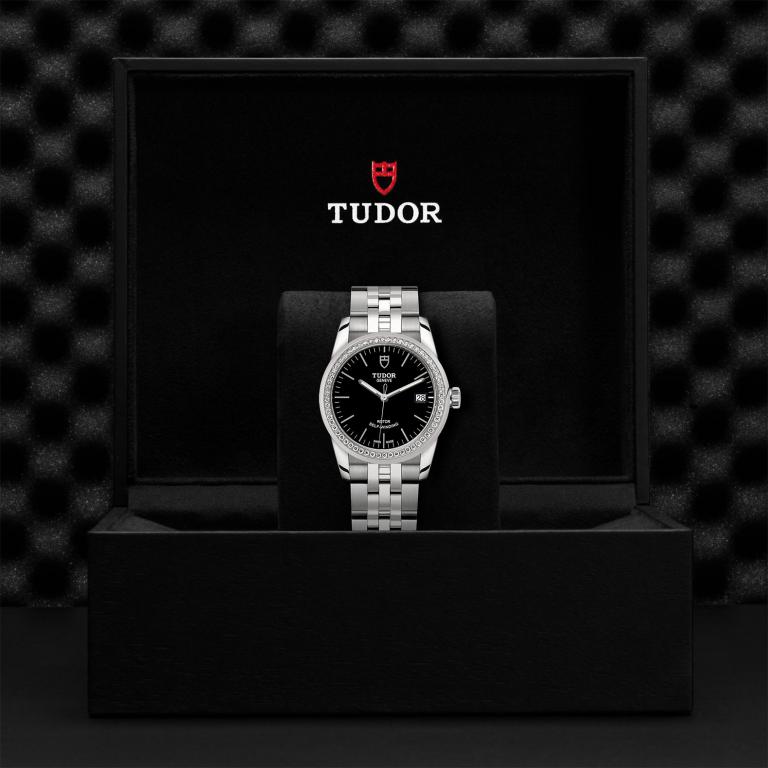 TUDOR Glamour Date slide 1
