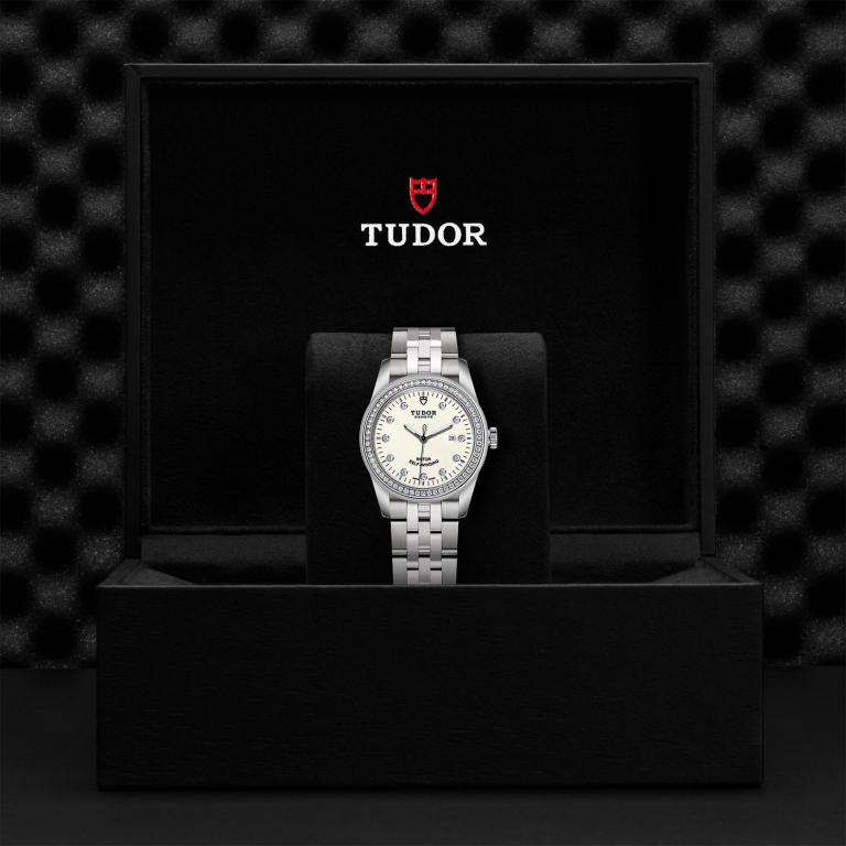 TUDOR Glamour Date slide 1