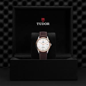 TUDOR 1926 thumb 1