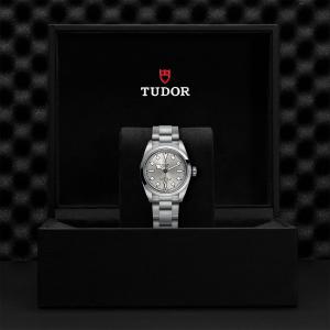 TUDOR Black Bay 32 thumb 1