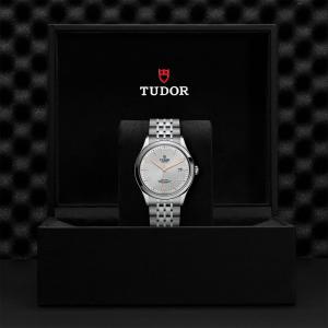TUDOR 1926 thumb 1